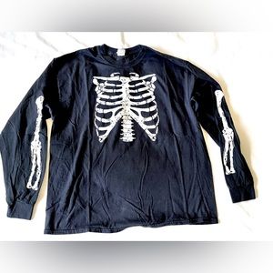 Vans mens long sleeve T-Shirt, size L, pre-owned